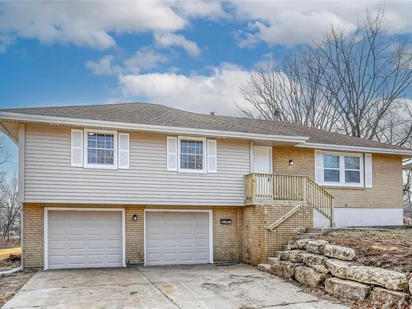 15607 E 41st St S, Independence, MO 64055