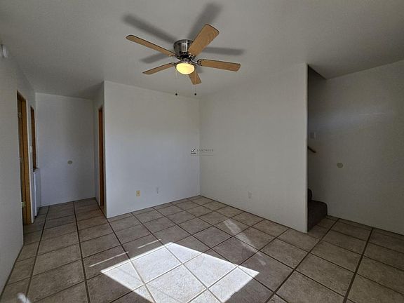 4th image of 813 Calle Anaya S APT A