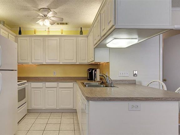 4th image of 1200 Shoreline Dr #G