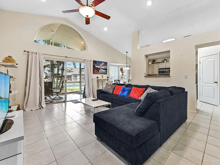 2241 Soundings Ct — Photo 5