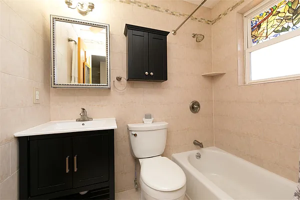 Sold by Dorsa Group | media 27