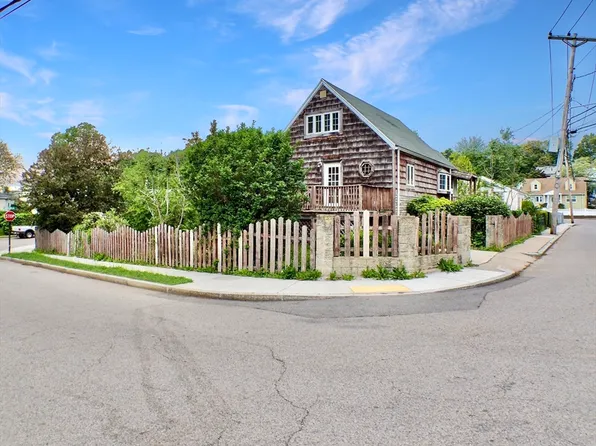 9 Viking Ter, Mattapan, MA 02126