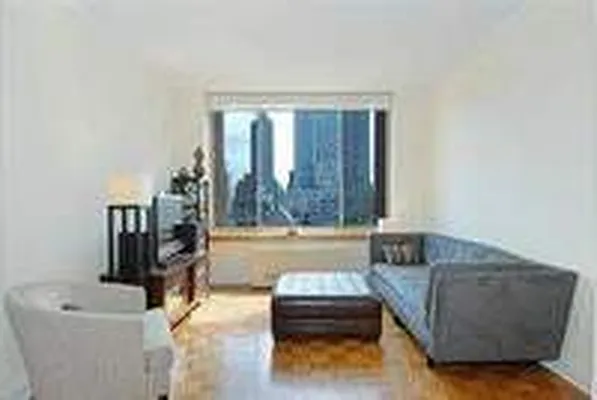 Rented by Luxury Habitat | media 19