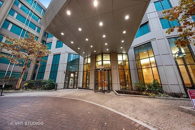 1st image of 400 N Lasalle St #2901