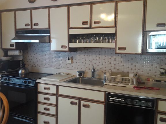 3rd image of 12 Lido Pl