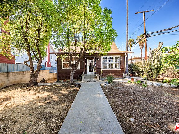 4th image of 753 Micheltorena St
