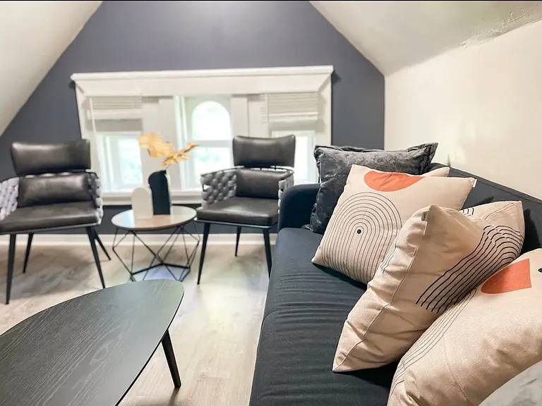 516 N Broadway #301 — Photo 18