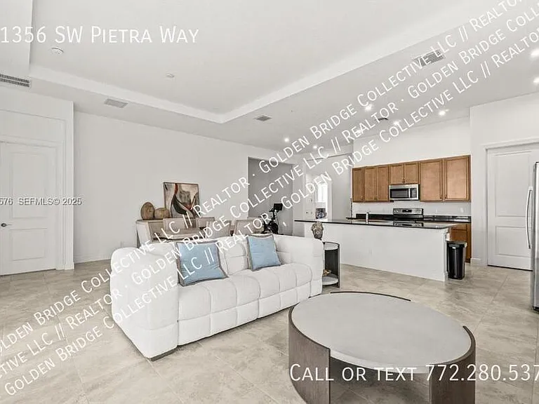 11356 SW Pietra Way — Photo 2