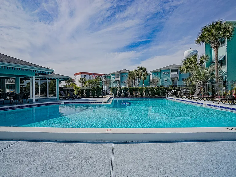Somerset Oceanside Apartments — Photo 8