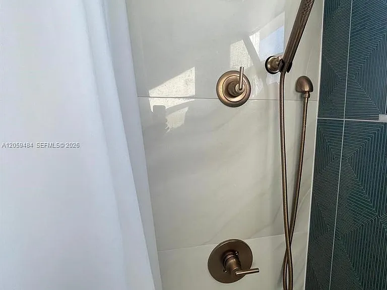 1235 Pennsylvania Ave #4E — Photo 11