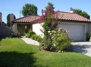 118 Prince Ln, Madera, CA