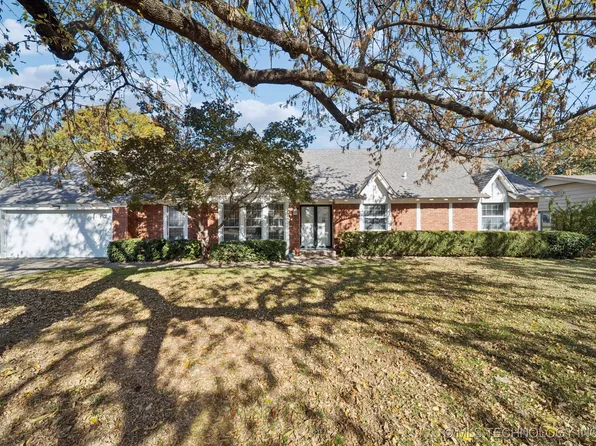 1114 Oakwood Dr, Broken Arrow, OK 74011