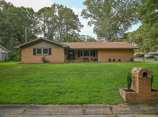 7400 Vega Dr, Little Rock, AR 72209