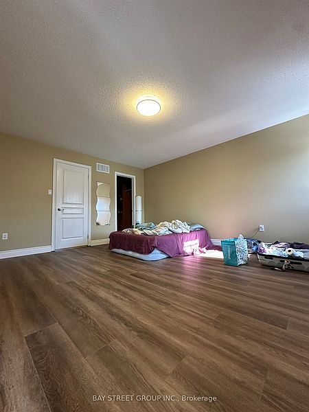 Richmond Hill Townhouse for rent - 4 Bedrooms — photo 11