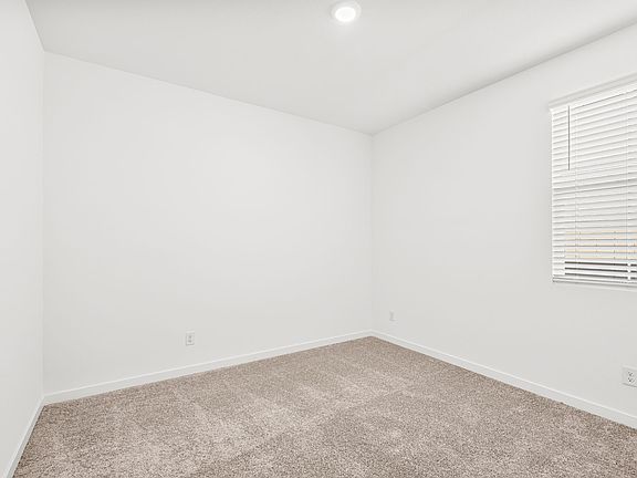 7 web or mls 129 Preston Terrace 7