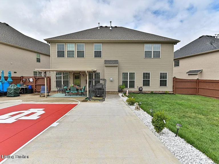 1917 Carabiner Way — Photo 4