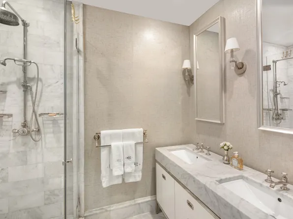 863 Park Avenue image 10 of 14