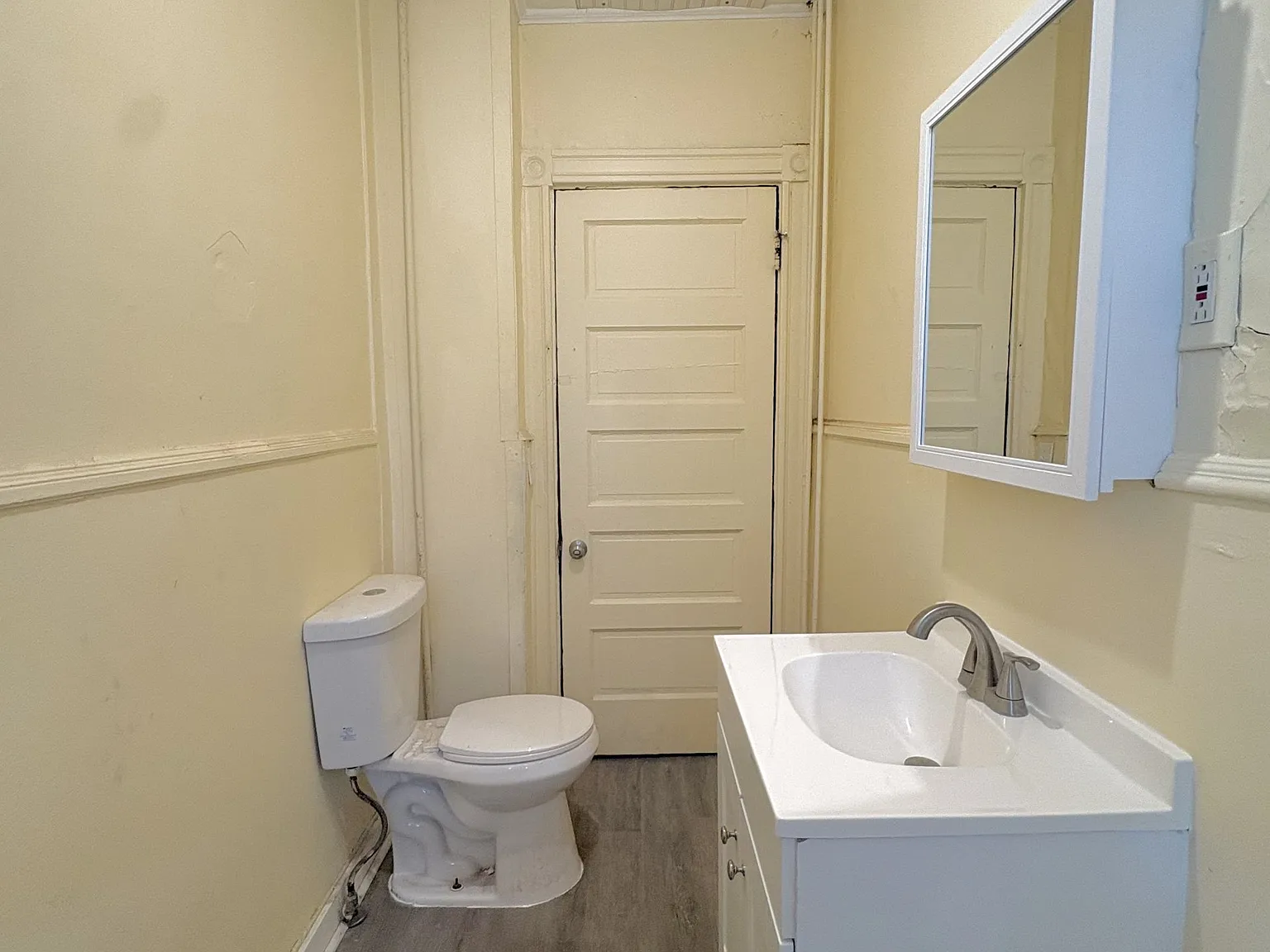 4 bed, $1,800 — Photo 3