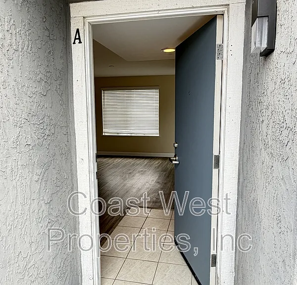 297 Acacia Ave #A — Photo 1