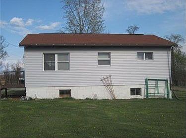 3rd image of 266 Pacific Dr