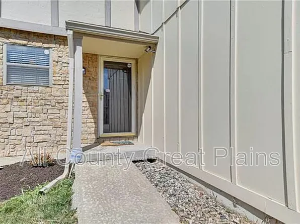 13330 Walnut St, Kansas City, MO 64145