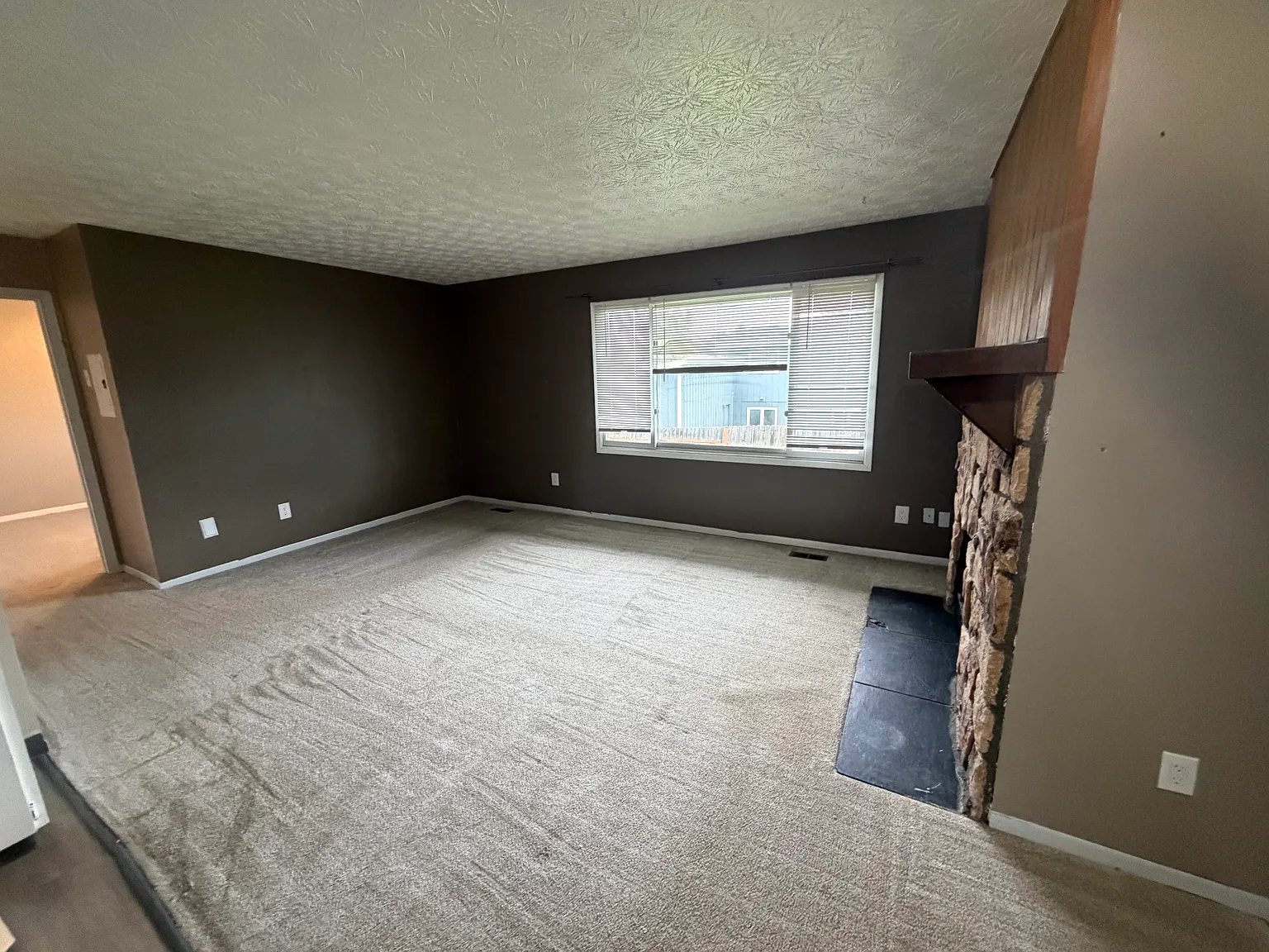 2 bed, 950 sqft, $1,750 — Photo 1