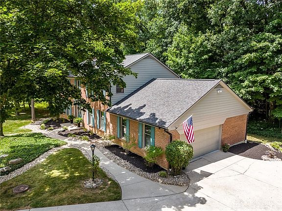 2nd image of 560 Miami Trace Ct