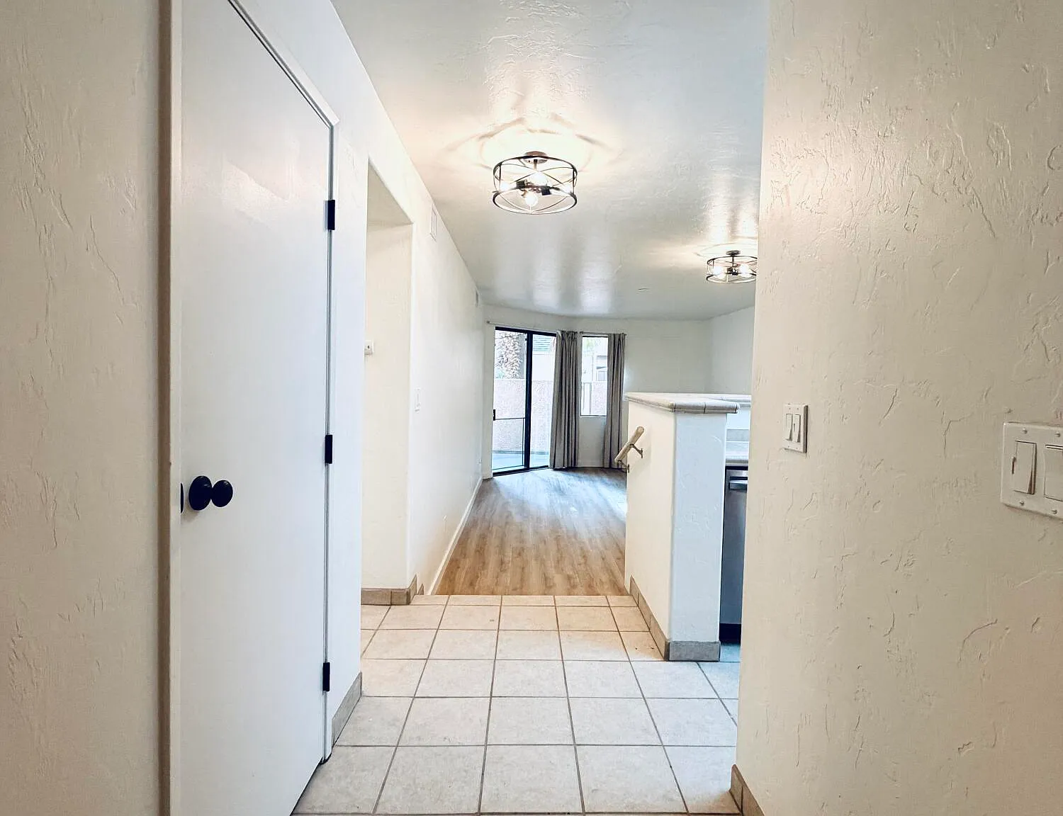 2 bed, 2.0 bath, 1125 sqft, $1,600 — Photo 4