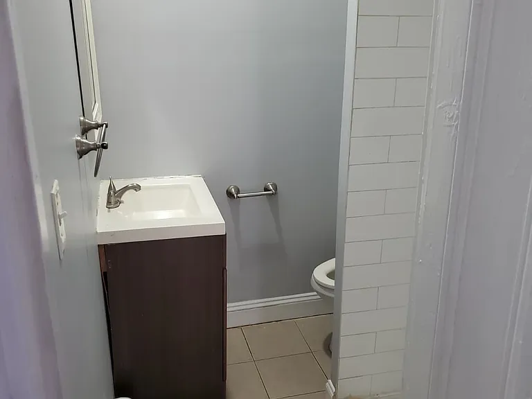 232 E Hanover St #3 — Photo 3