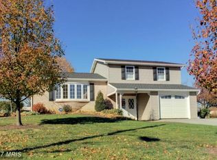 2947 Roosevelt Dr, Chambersburg, PA 17201