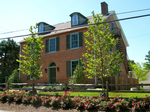 827 Wollaston Rd APT 4, Kennett Square, PA 19348