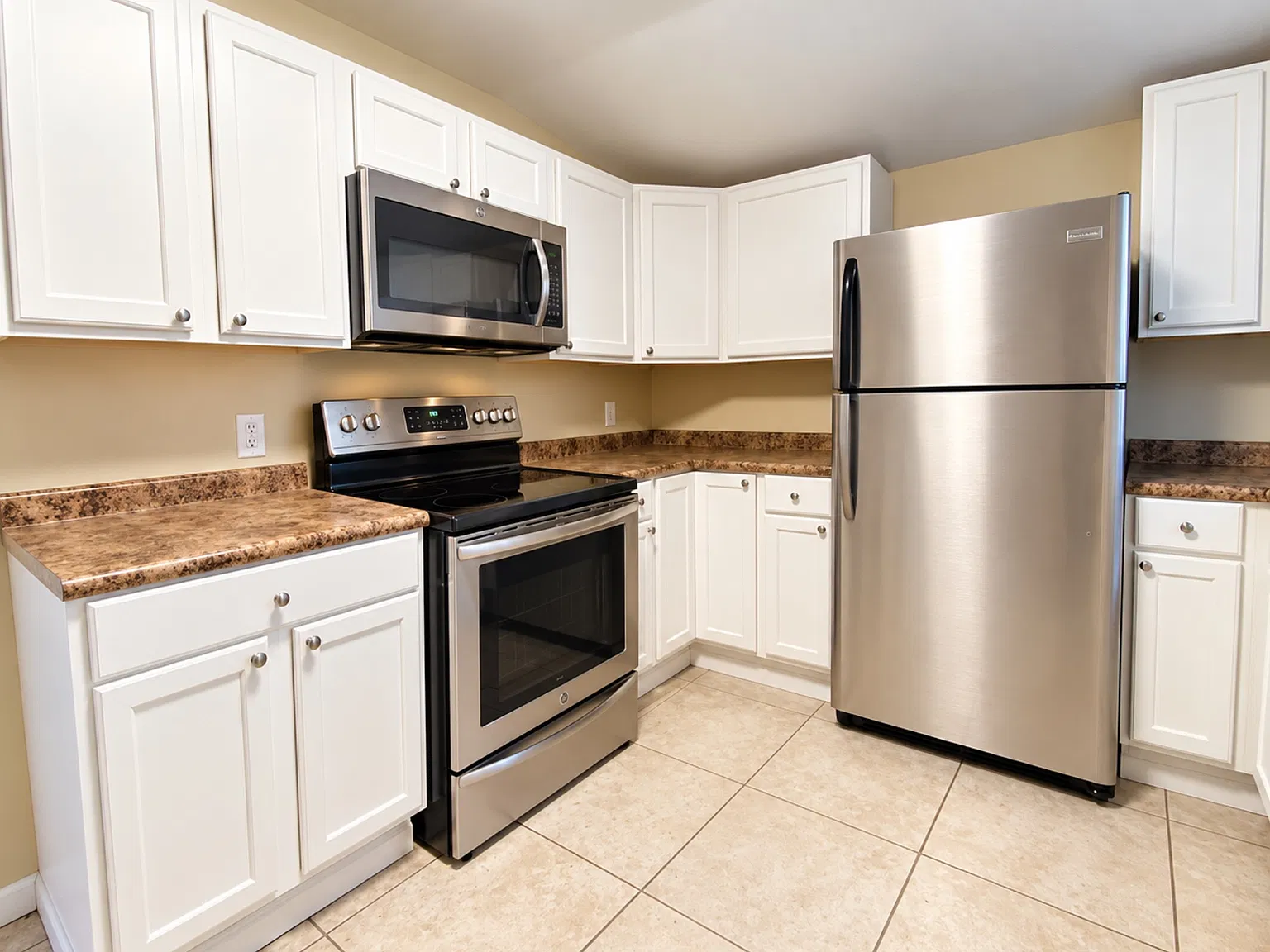 1164 Mulberry Ave — Photo 2