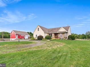836 Perkiomenville Rd, Perkiomenville, PA 18074