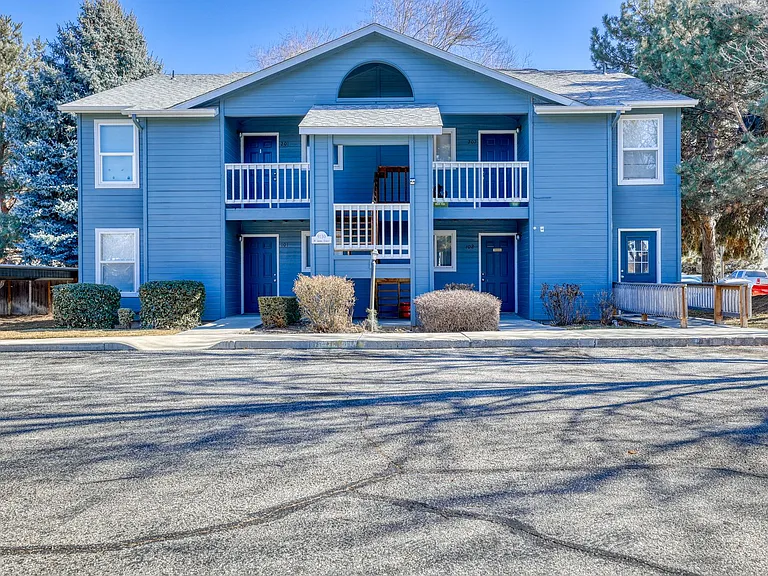 Maple Grove Apartments — Photo 6