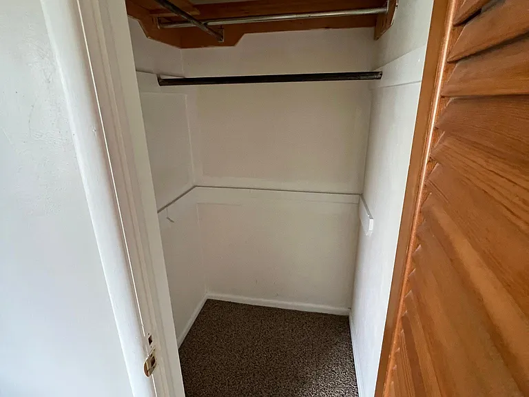 58 W Washington Ave #3 — Photo 9