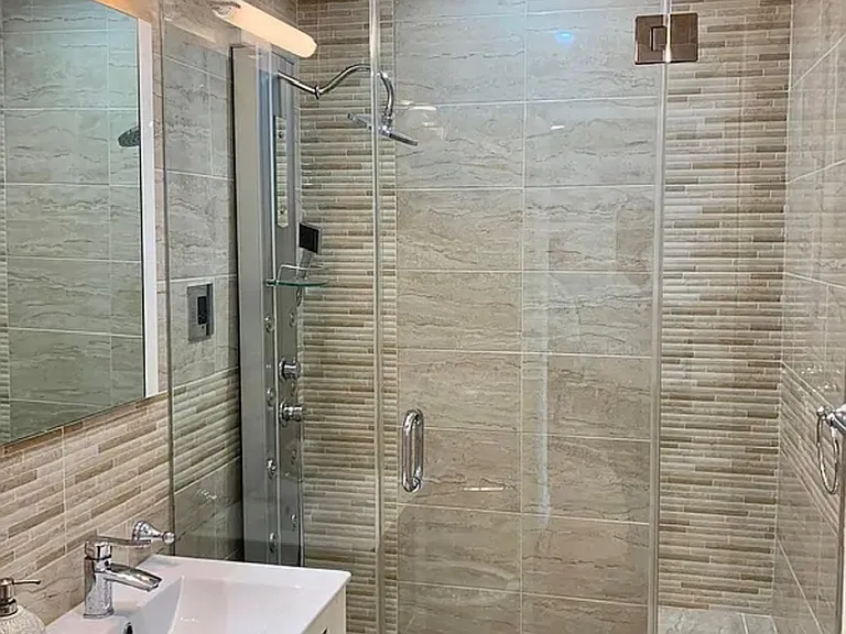 78-40 164th St #4Q — Photo 4