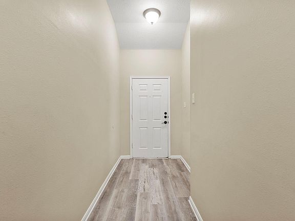 5th image of 29106 Foxingham Cir