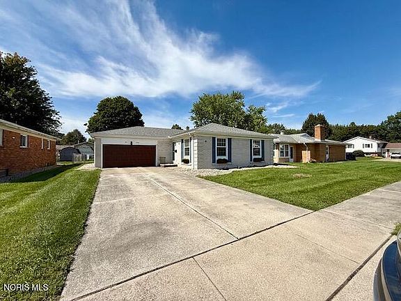 3rd image of 220 Sequoia Dr