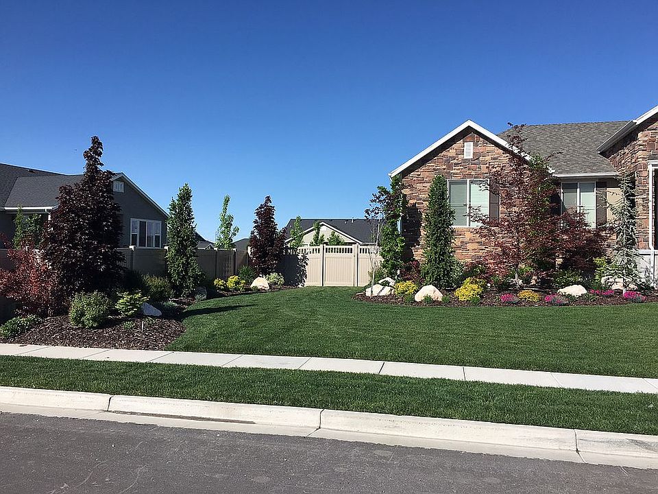 2nd image of 1564 S Seabiscuit Dr