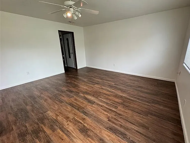 3914 Wright Ave #3914 — Photo 3