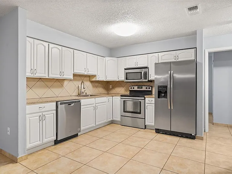 2720 S Sunrise Ct #2 — Photo 20