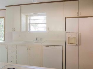 1011 Hillcrest Dr, Conroe, TX 77301