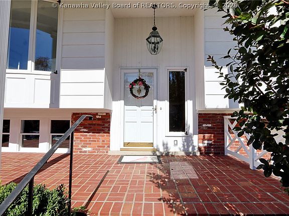 2nd image of 2506 Kay Ln