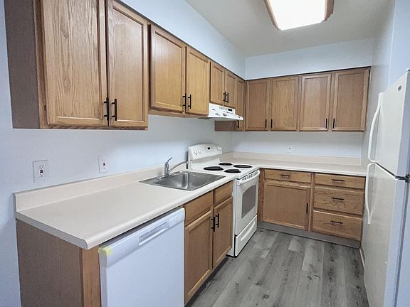 3rd image of 2248 Hamilton St APT 306
