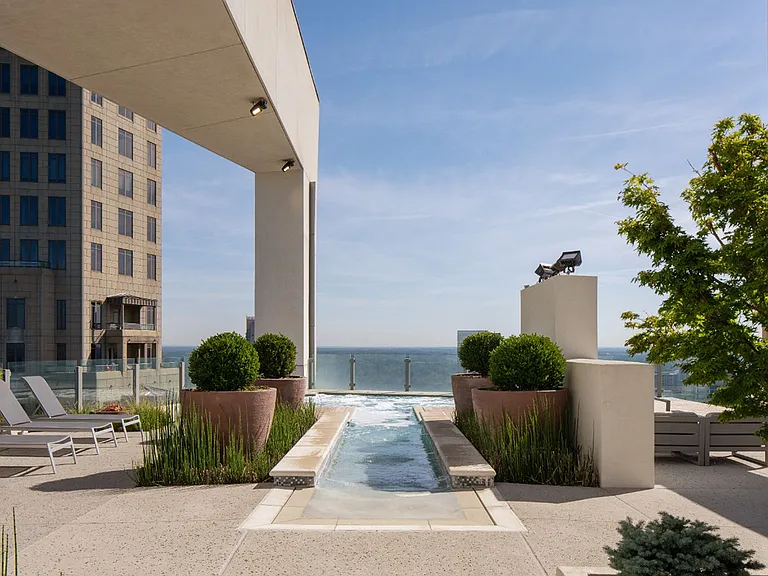 Elora at Buckhead — Photo 31
