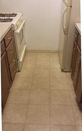3rd image of 2 Elmwood Park Dr APT 120