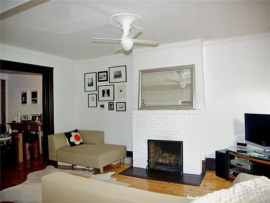 Sold by Avenue Sotheby's International Realty | media 17