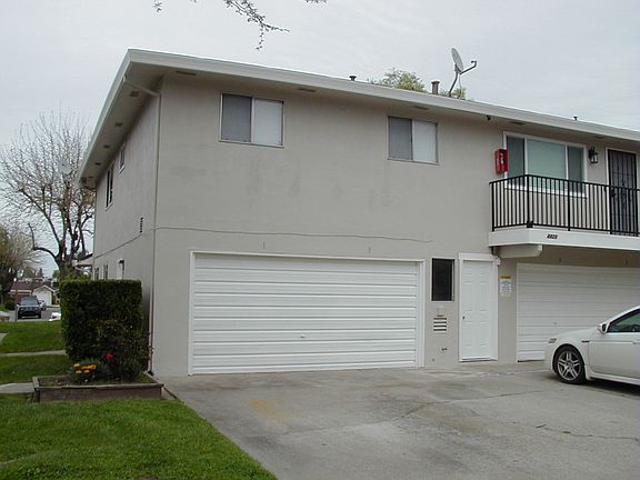 2nd image of 4428 Greenholme Dr APT 3