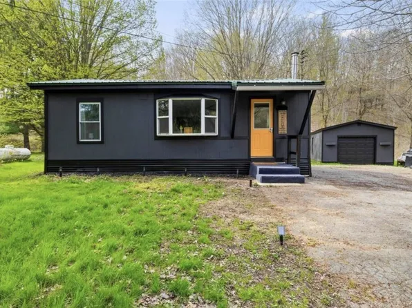 6088 Italy Valley Rd, Naples, NY 14512