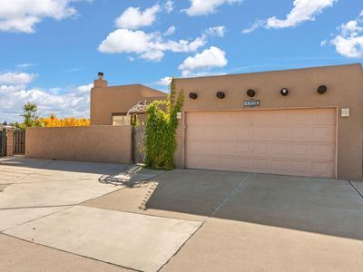 10520 Crestridge Ct NW, Albuquerque, NM, 87114
